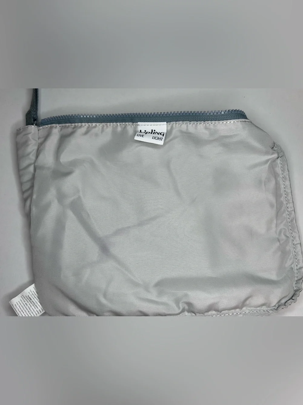 Kipling Iaka L Wristlet Pouch Relaxed Grey Zip Clutch Travel Organizer